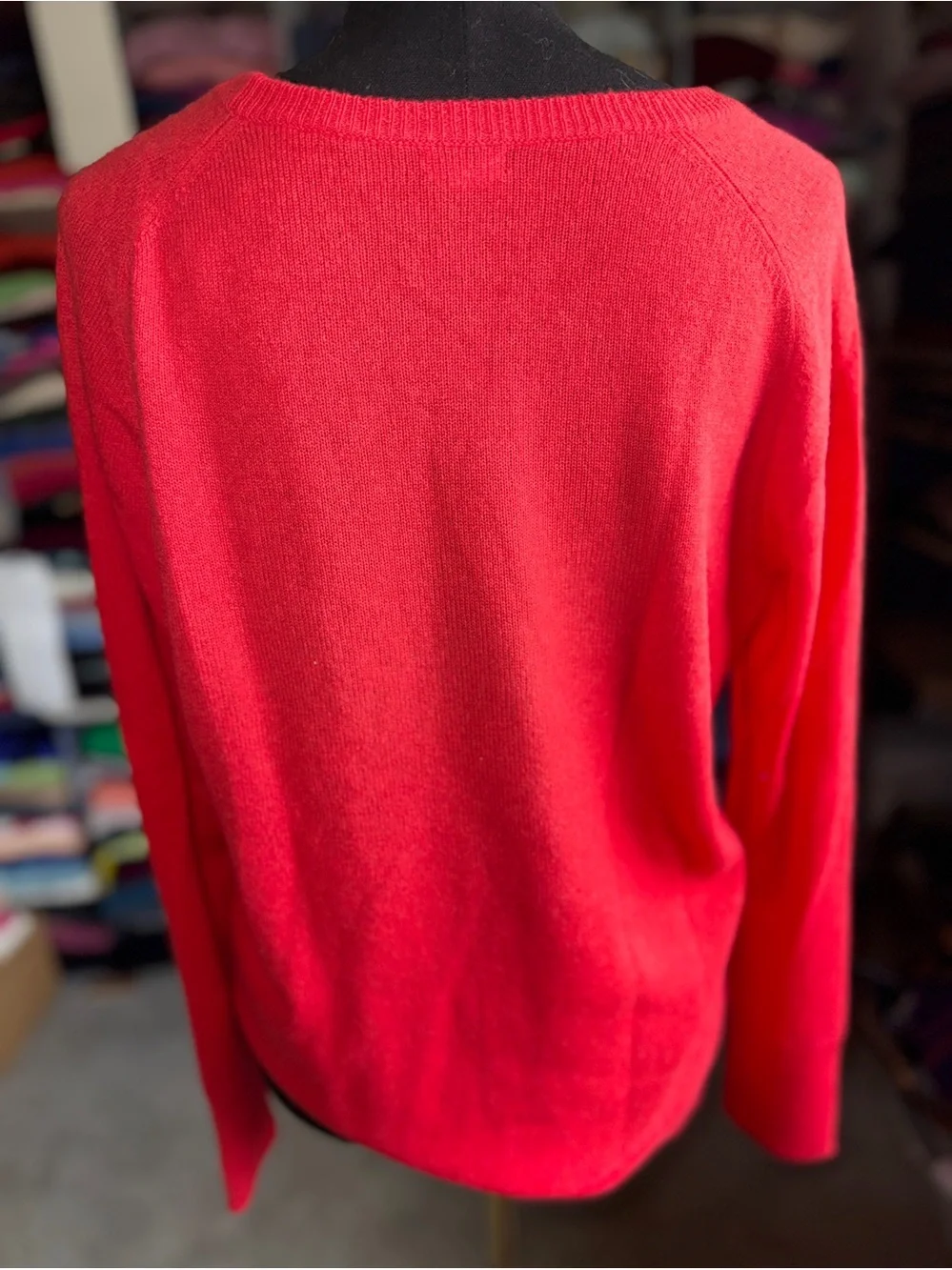Bright Tomato Red Crewneck Women's Cashmere Sweater - Picture 8 of 8